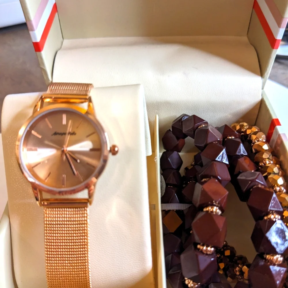 Aeropostale Rose Gold Watch & Bracelet Set –‎ Gift Box (Battery Included)